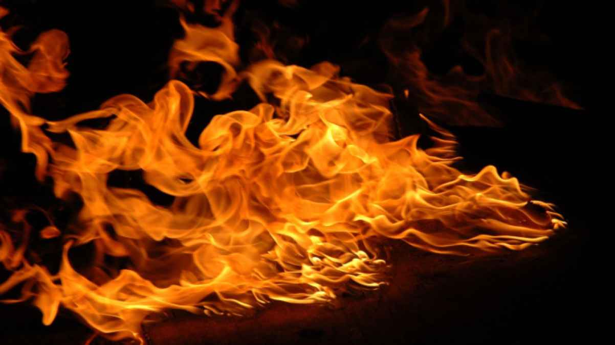 امرأة تنهي حياتها حرقًا بسبب مشاكل زوجية