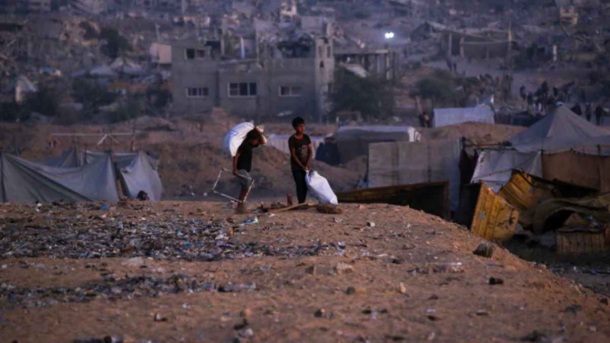 كسرة خبز في زمن الحرب.. وجوه صغيرة تكافح للبقاء