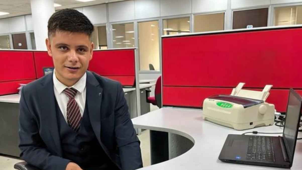 موجز الأخبار بـ"برايل".. إرادة شابة تصنع الفارق و"الإعلام الأردنية" تشيد بـ"رؤيا"