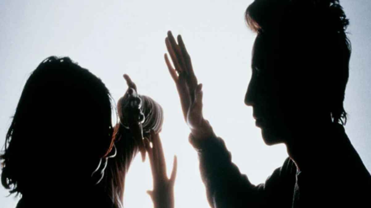 رفضت العودة.. أنهى حياة زوجته بدم بارد بعد أن عاشت لحظات مرعبة