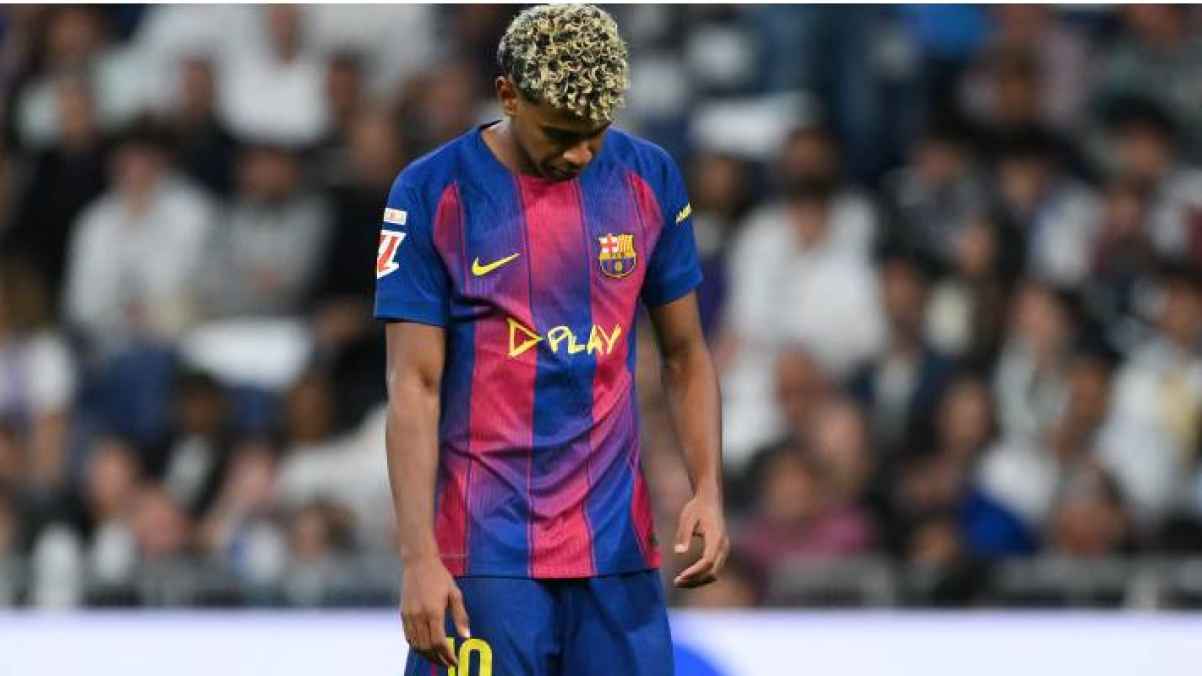 كواليس انفصال  لامين يامال عن نيكي نيكول  تهز برشلونة