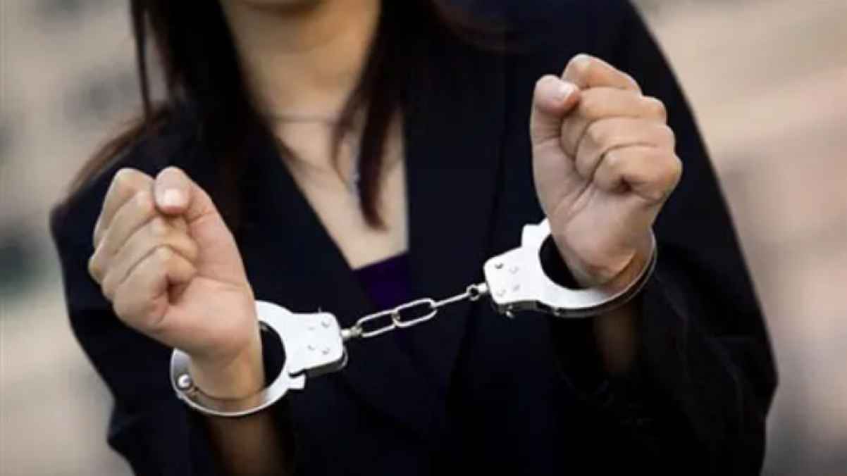 حادثة تهز البلقاء.. تسللتا إلى المنزل والأمن يكشف هويتهما