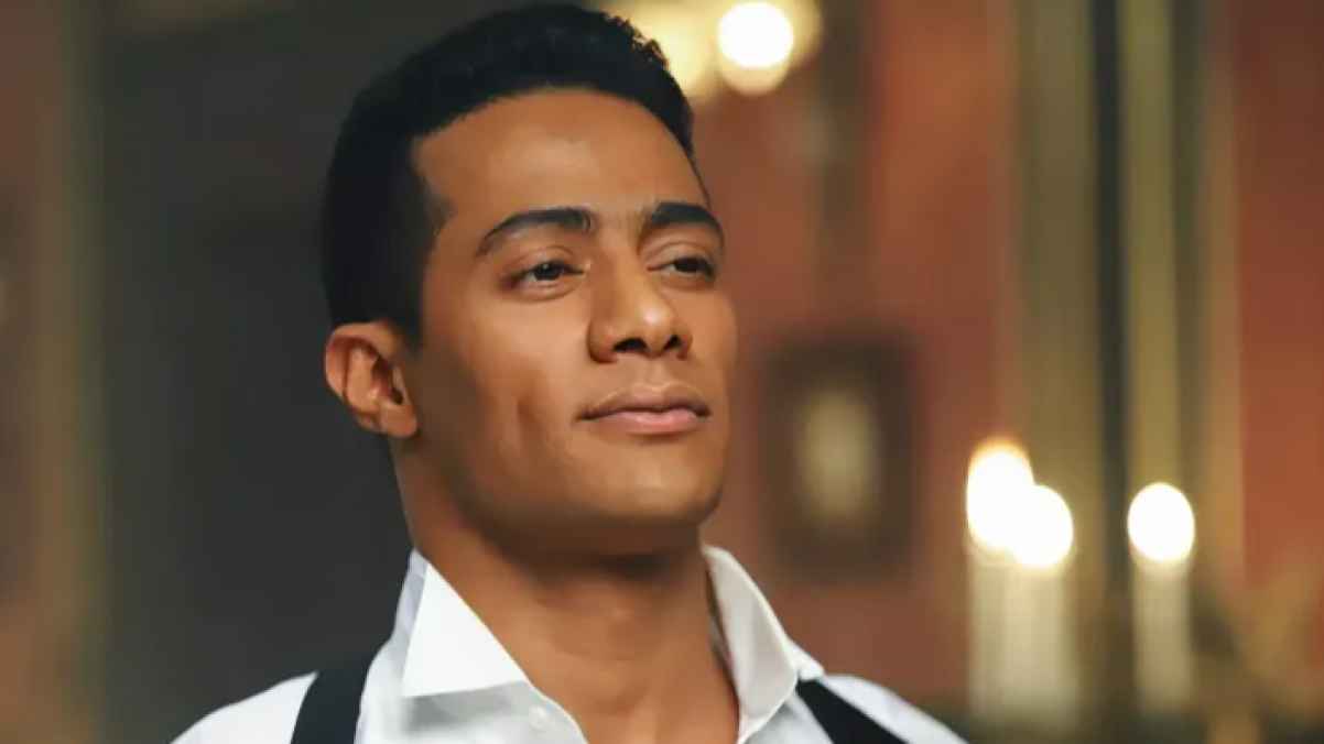 الموت يفجع محمد رمضان بوفاة والده