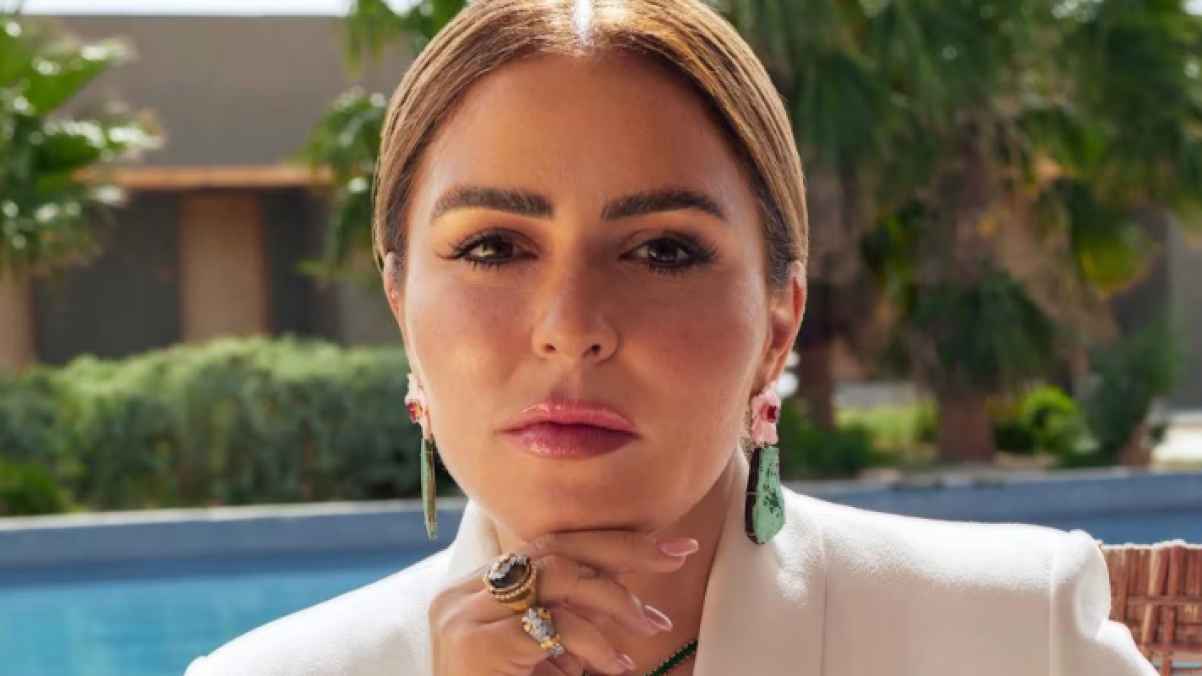 استمرار محاكمة مها الصغير  وصاحبة "اللوحات المسروقة "في مصر