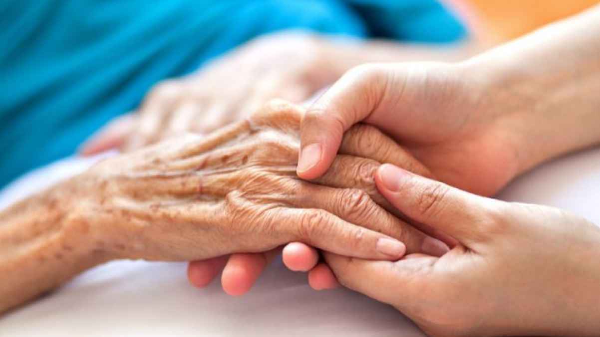 اعتقال فتى بريطاني مشتبه بإنهاء حياة رجل مسن