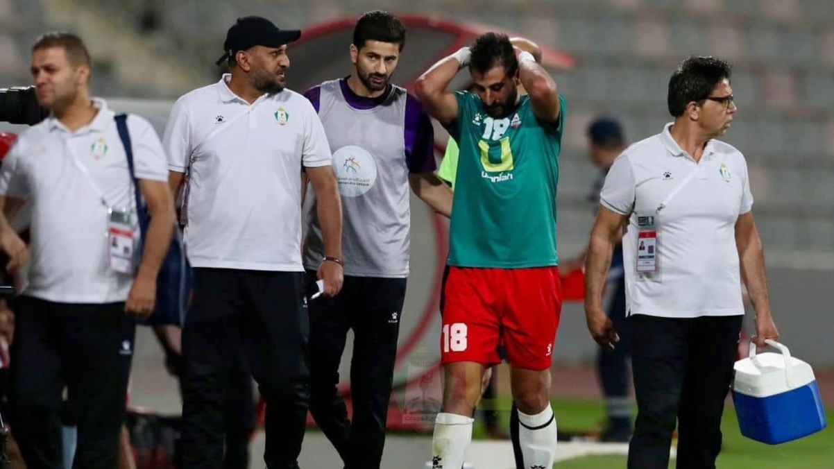 الوحدات يقدر مسيرة نجمه طارق خطاب بمهرجان اعتزال منتظر