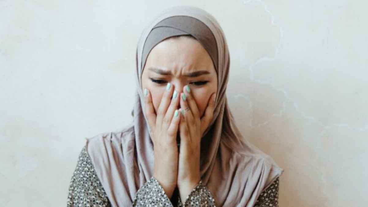 امرأة تفقد بصرها إثر هجوم بالمادة الحارقة