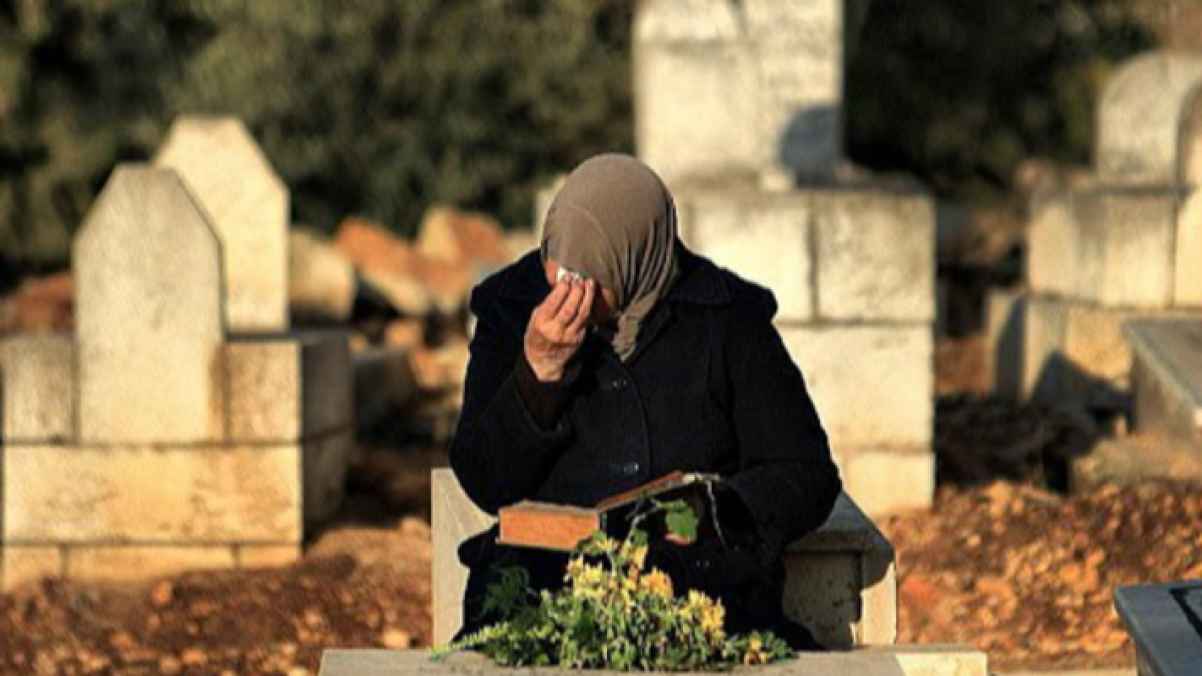 "التحق بشقيقه حزنا"..تفاصيل تبكي القلوب لوداع شقيقين في 5 أشهر