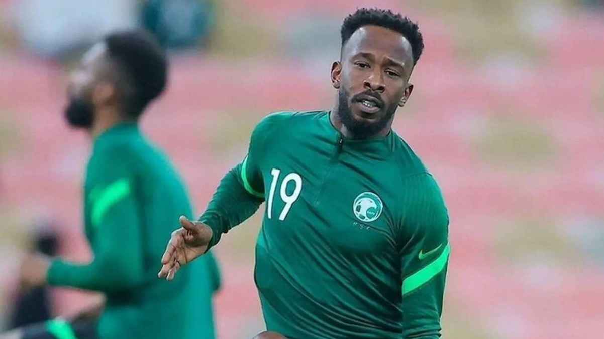 بعد عام من الغيبوبة.. شائعة وفاة "فهد المولد" تتصدر المنصات وعائلته تطالب بالدعاء