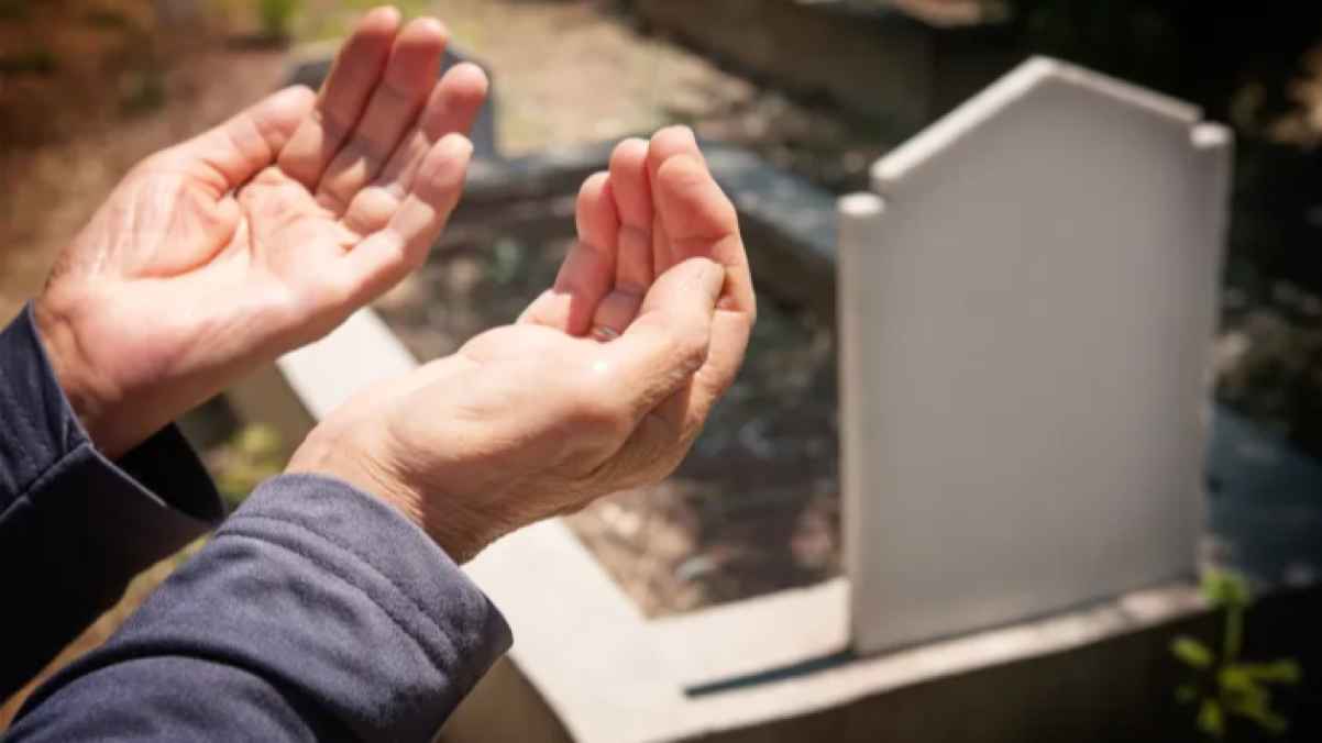 Sad News Shakes the Public: Couple Dies at the Hands of Their Son – Photos