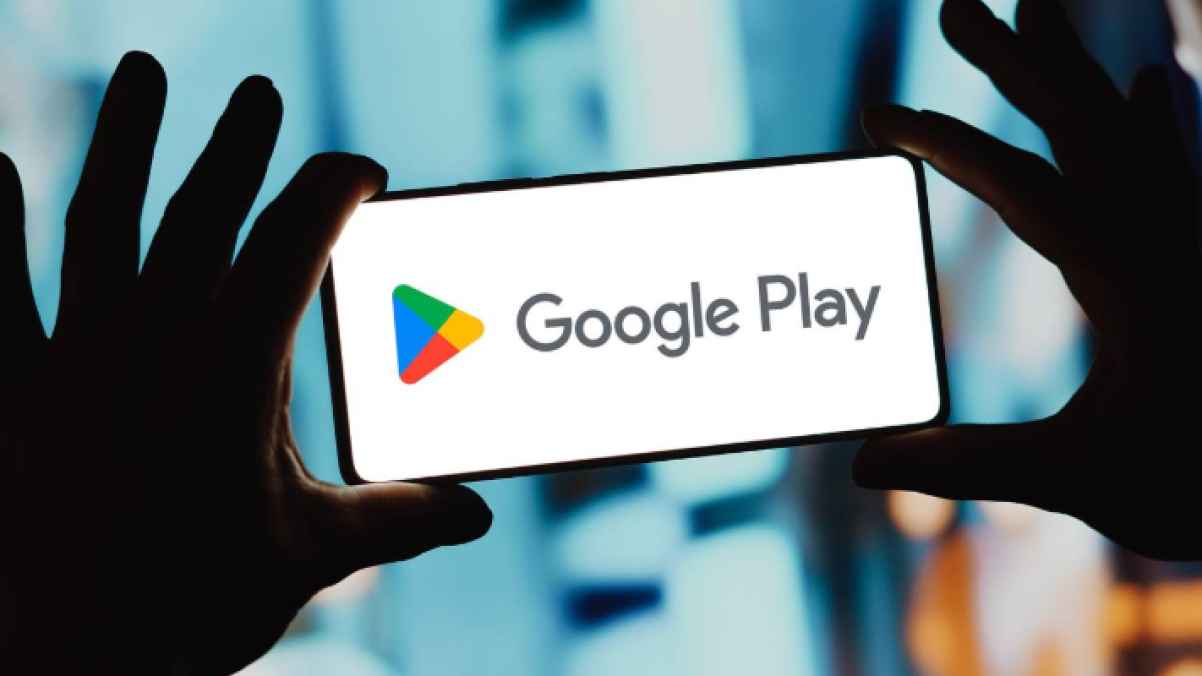 Warning.. The Google Play Store Faces Dangerous Spyware Apps
