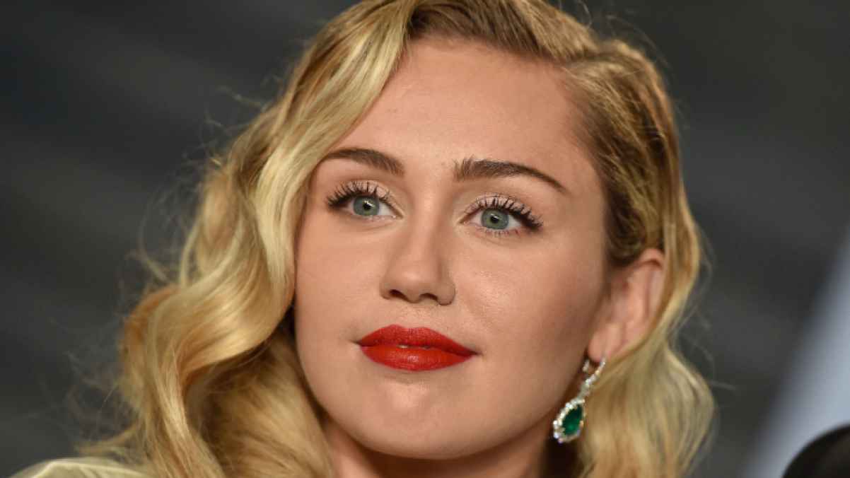 Miley Cyrus reveals a "strange" phobia affecting her daily life