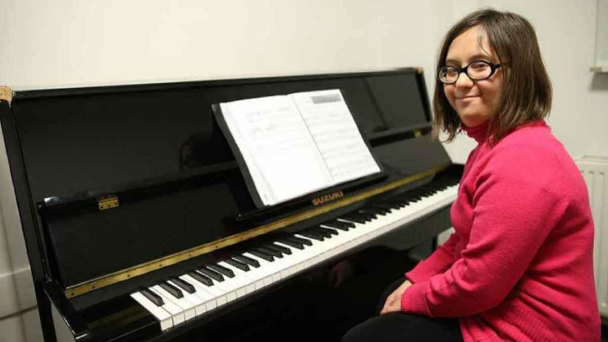 Harsh End… Young Pianist Dies in Horrific Car Accident – Video