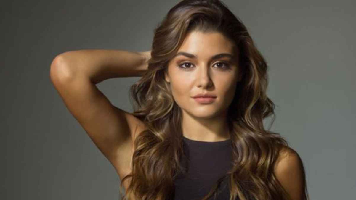 "متواجدة في لندن".. أنباء عن ارتباط هاندا أرتشيل بمنتج شهير 