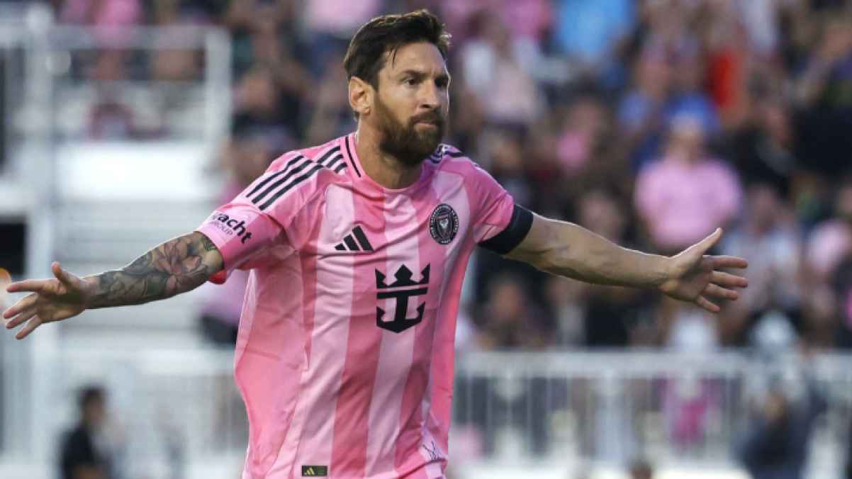 Widespread fan anger at Messi during his tour