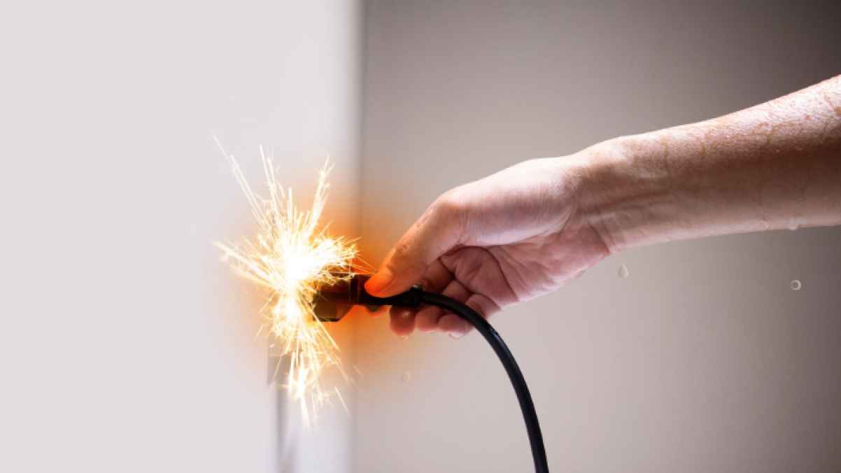 Factory owner dies from electric shock