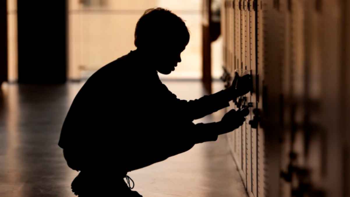 Teacher arrested on charges of assaulting students