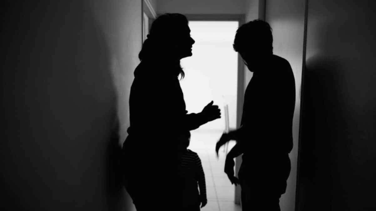 Restaurant owner demands fiancée return money over excessive eating