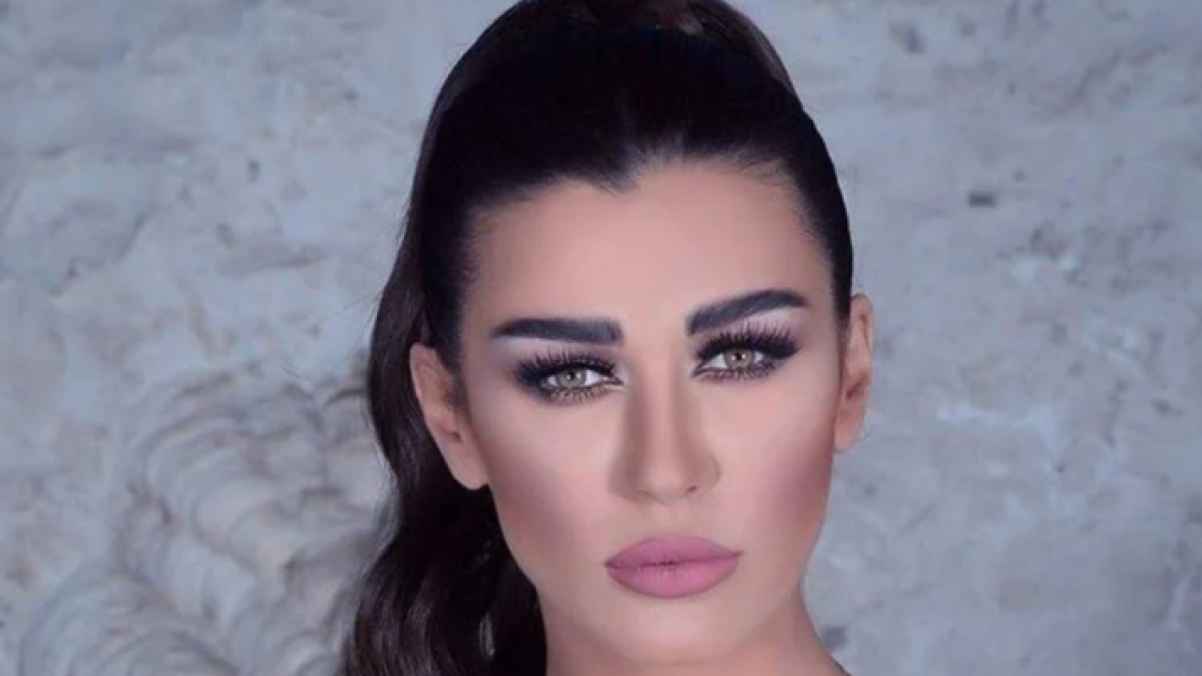 نادين الراسي: "أعيش قصة حب صادقة" 