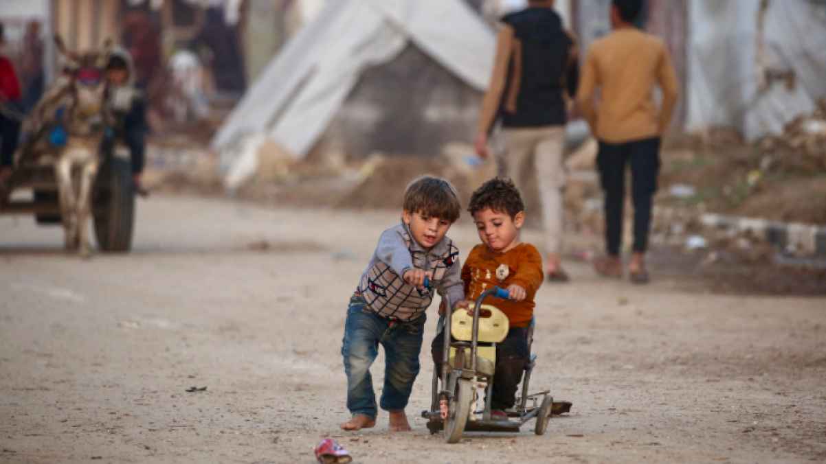 من قلب المعاناة إلى مساحة لعب صورة إنسانية من غزة 