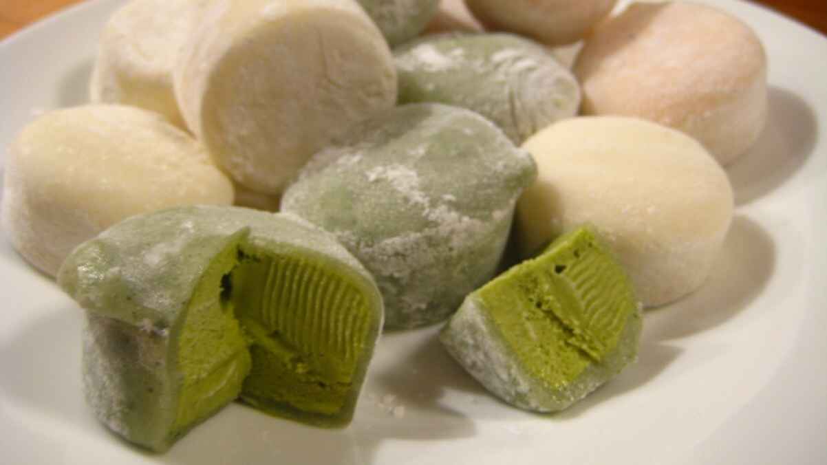 One dead, several injured after choking on traditional candy