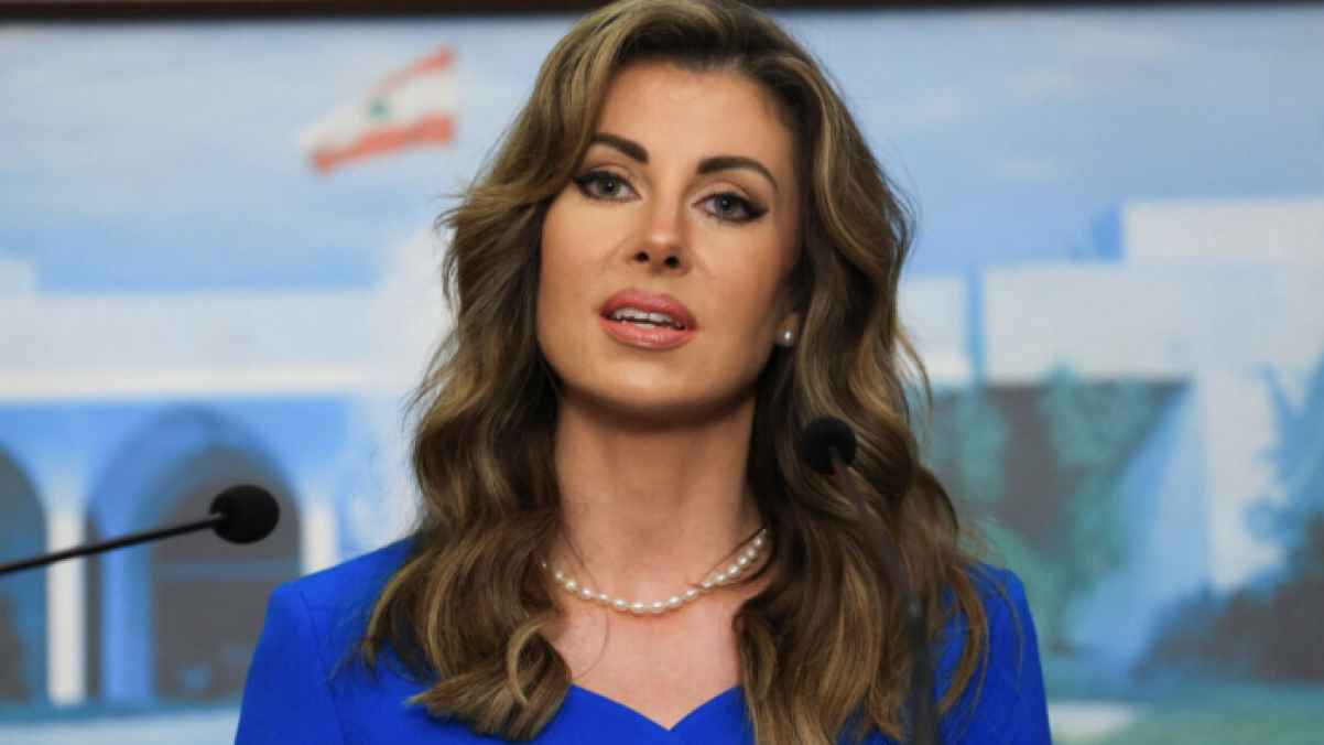 صدمة على مواقع التواصل.. مبعوثة ترمب ترتبط بمصرفي لبناني شهير 