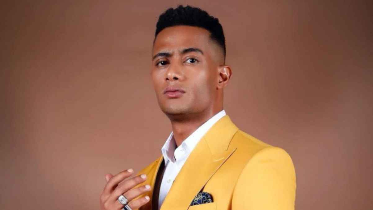 Unexpected” Gesture by Mohamed Ramadan Toward Yehia El-Fakharany – Photo"