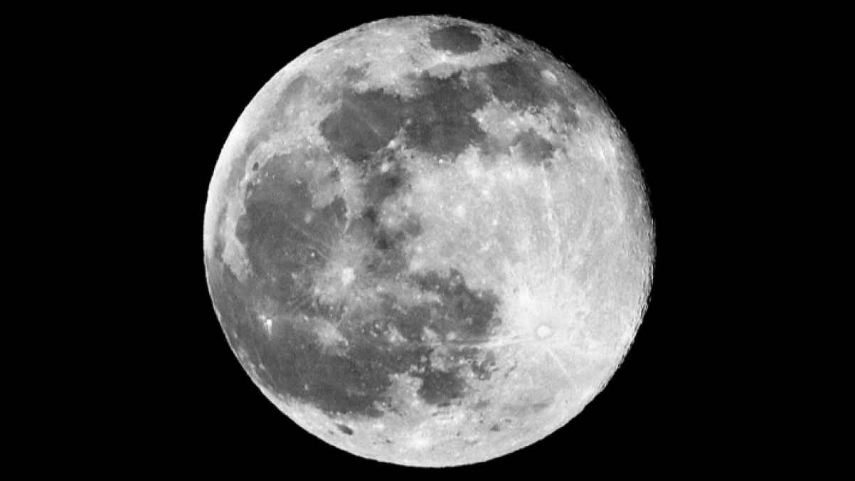 Self‑growing” city on the moon set to be built"