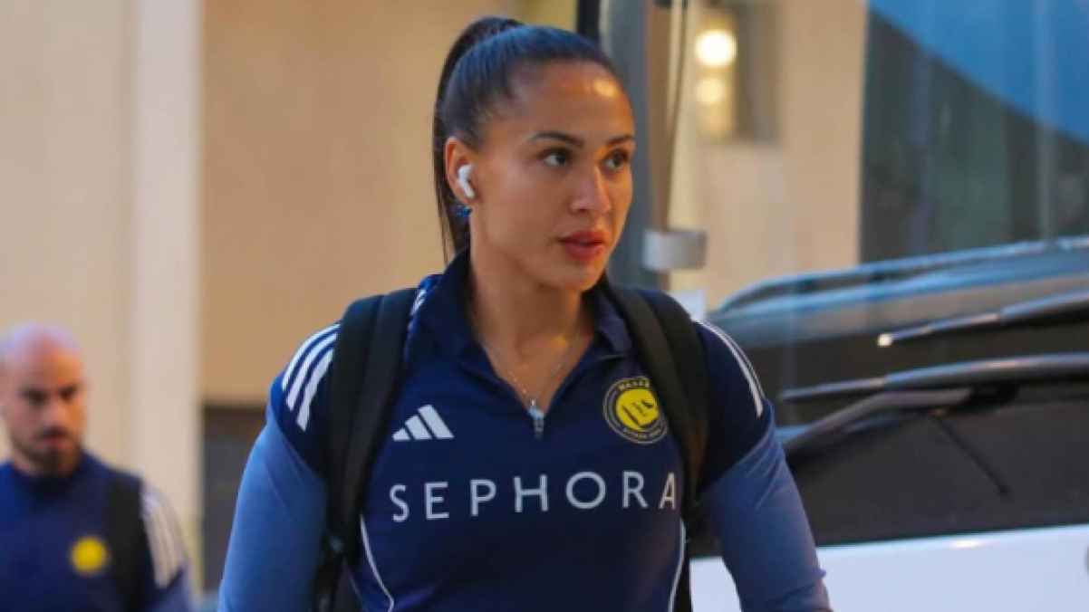 Brazilian Kathlen Souza embraces Islam… Al-Nassr club celebrates her