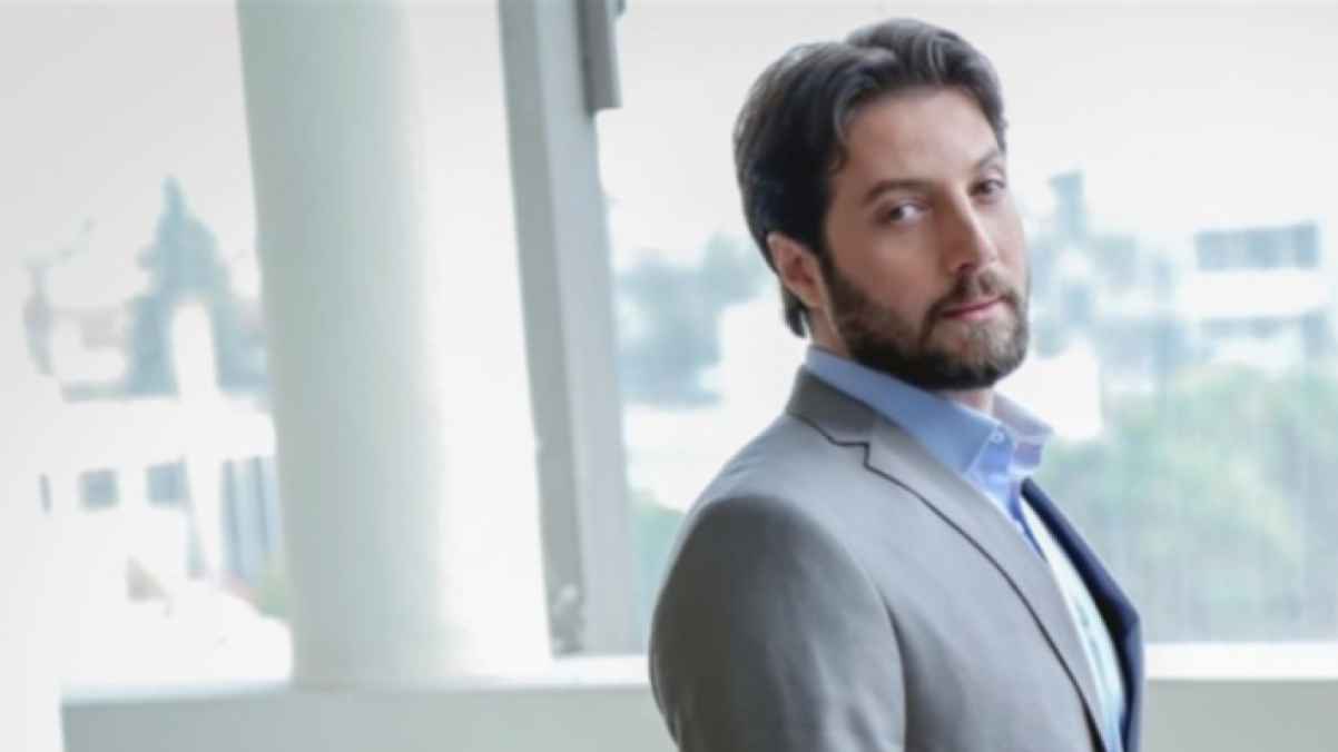 The bride’s identity” preoccupies Mohammad Al-Ahmad’s fans after his surprise statement