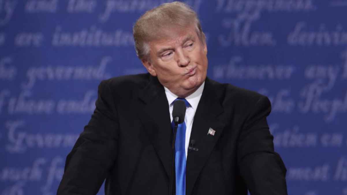 “Embarrassing Moment for Trump Raises Questions About His Memory – Video”