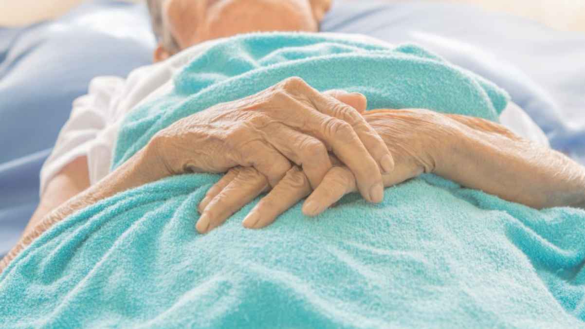 Egypt.. She passed away hours after her son’s passing, a grief that had exhausted him