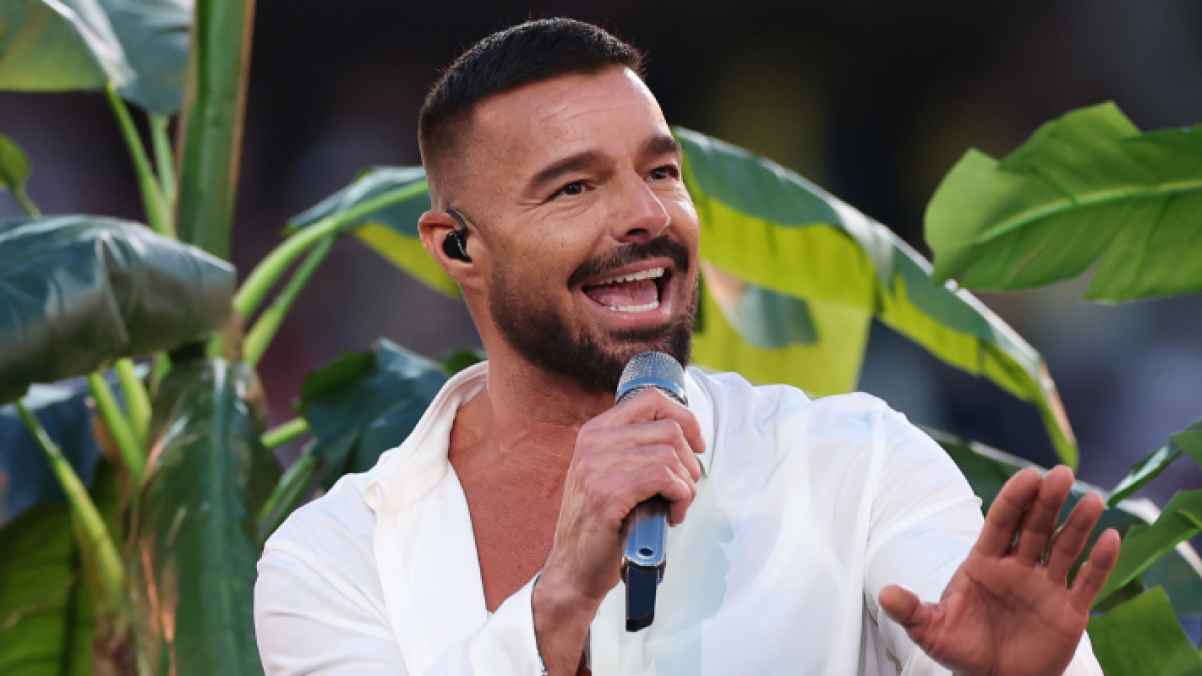 Panic inside the concert… Ricky Martin leaves the stage after a sudden incident