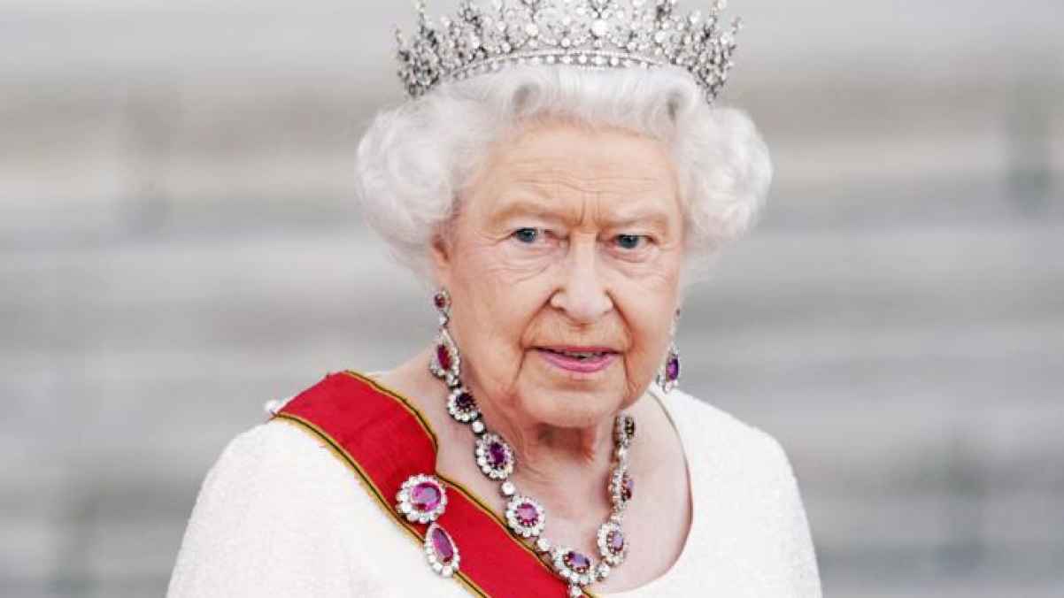 هل وصل رعب كورونا لبلاط العائلة المالكة البريطانية؟