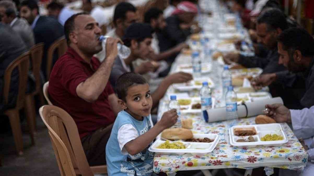 رمضان في زمن كورونا .. بلا ولائم ولا زيارات