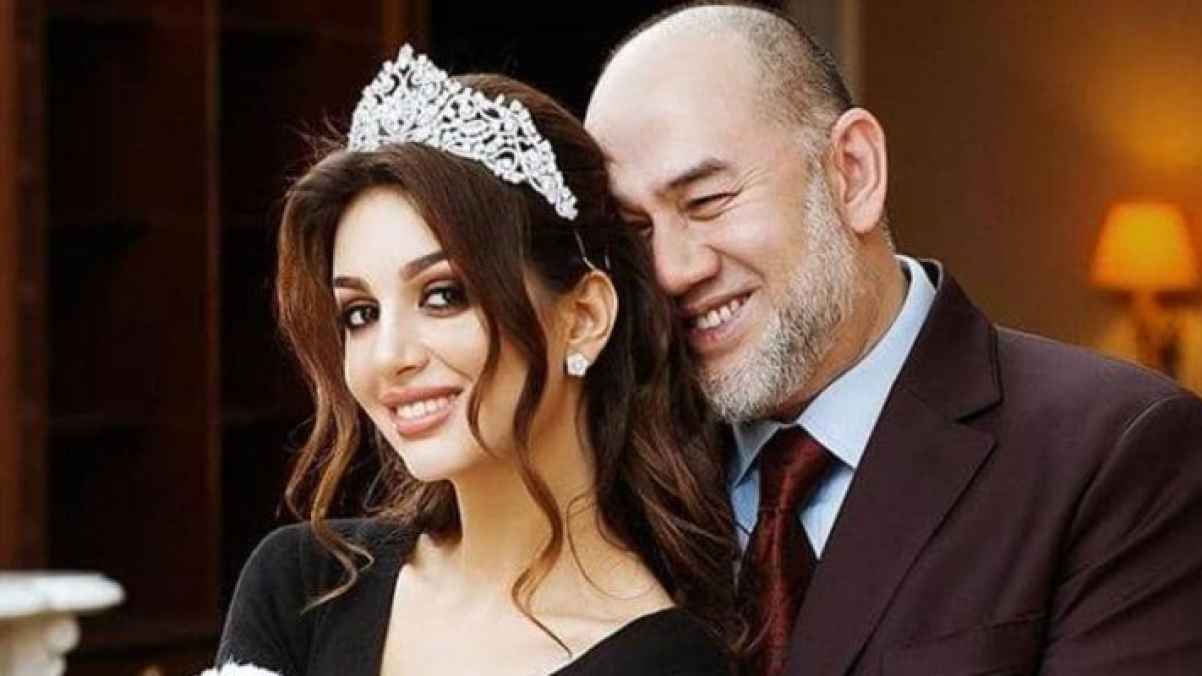ملكة جمال روسية تطالب ملك ماليزيا السابق بتعويض طلاق فلكي