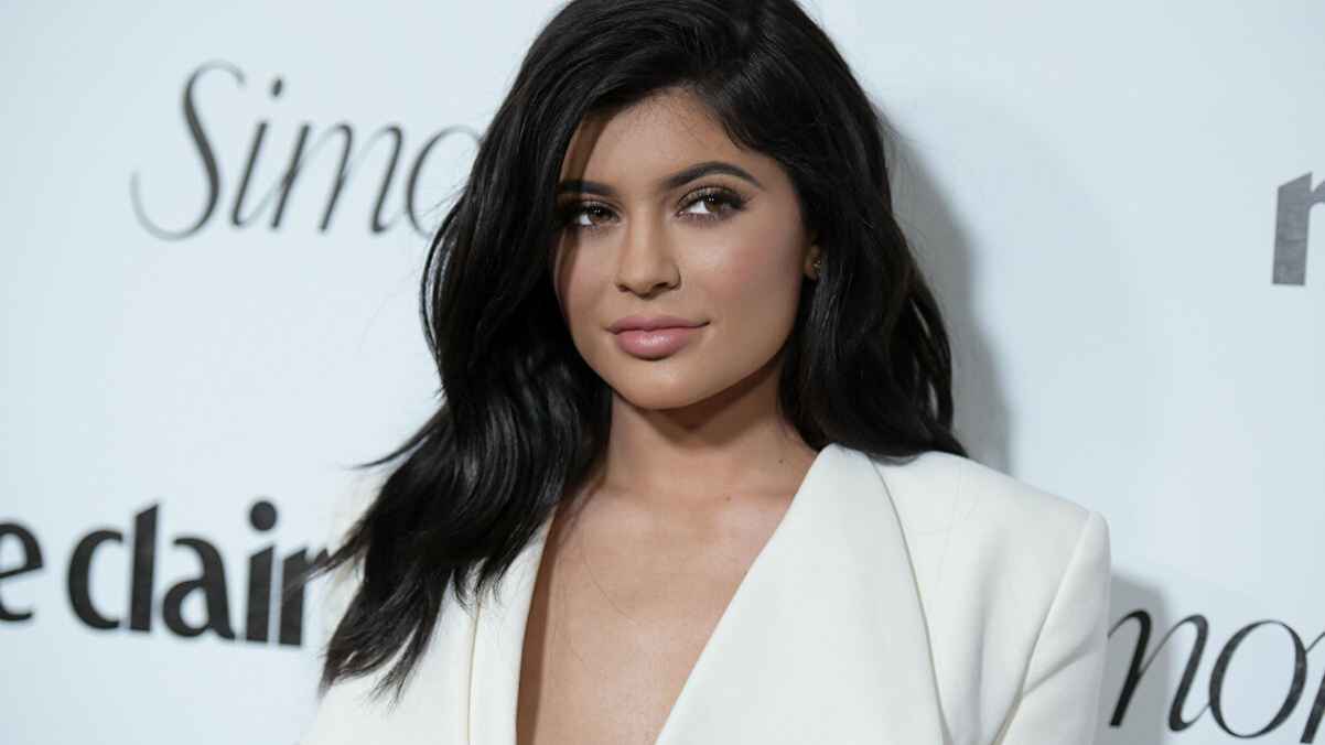 ميزة جديدة من "تيك توك".. وكايلي جينر من أول المستخدمين