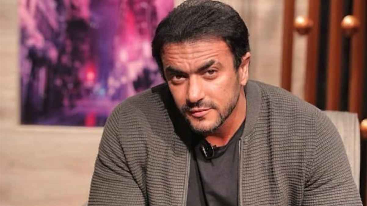 فيديو: أحمد العوضي يرفض تأكيد ارتباطه وياسمين عبد العزيز