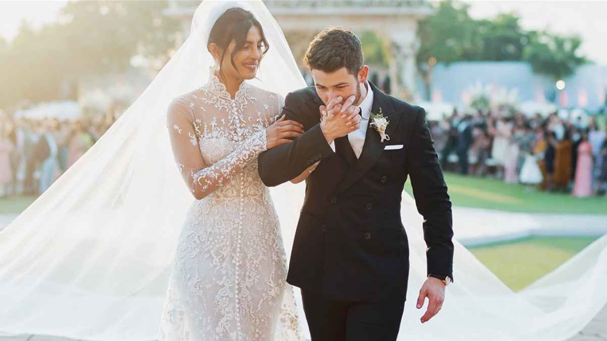 TOP 5: أبرز خمس صور لنجمات بفستان الزفاف فمن الأجمل؟