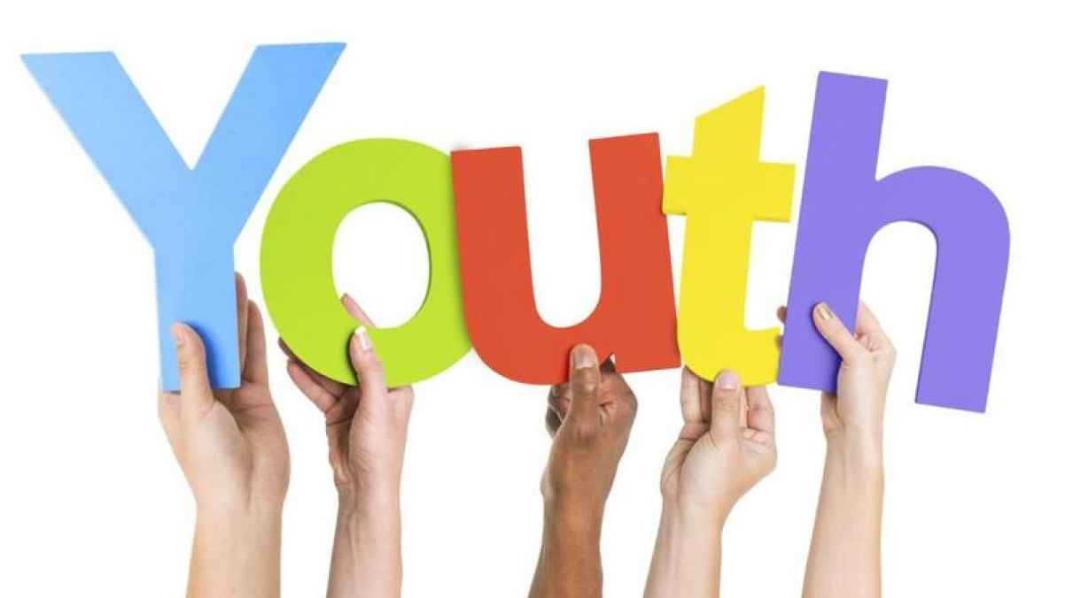 يحتفل اليوم : باليوم العالمي لشباب