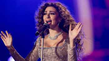 TOP 5: نجوم لبنان يتضامنون مع ميريام فارس بعد مقارنتها بشاكيرا- صور