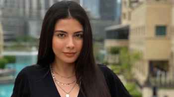 الشابة الفلسطينية نويل خرمان تطلق أغنيتها الجديدة "ممنونلك"-فيديو