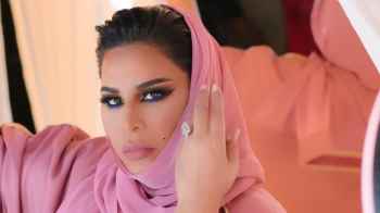 أحلام الشامسي تُفجر مفاجئة البدء بحفظها للقرآن الكريم- فيديو