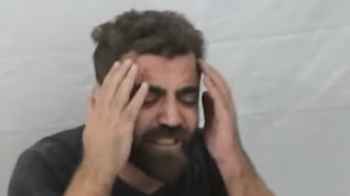"لمين سبتيلنا بنتنا".. غزّاوي يبكي بحرقة لفقدانه زوجته إثر أحداث القطاع