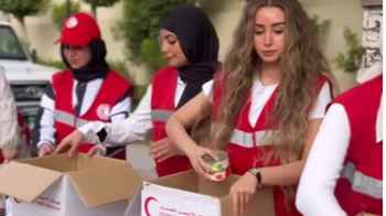 هنا الزاهد تشارك الهلال الأحمر بجمع التبرعات لأهالي القطاع - فيديو