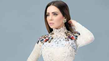 مي عز الدين تتفاعل مع جمهورها مجددا بعد غياب