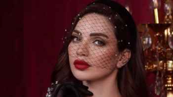 "عريس" داليدا خليل يظهر في حفل وداع العزوبية - فيديو