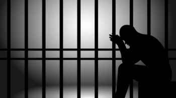 أنهى حياة صديقه بدم بارد .. محاكمة ممرض تشعل مواقع التواصل في الأردن