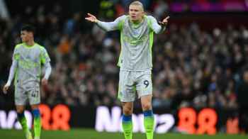 أستون فيلا يواصل الانتفاضة ويسقط مانشستر سيتي بهدف حاسم