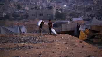 كسرة خبز في زمن الحرب.. وجوه صغيرة تكافح للبقاء